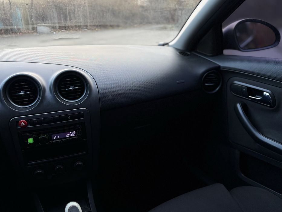 Seat Cordoba 2.0 газ/бензин