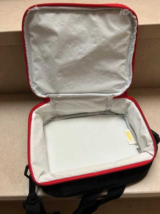 Lancheira criança angry birds.