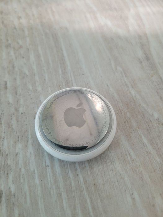 Трекер Apple AirTag