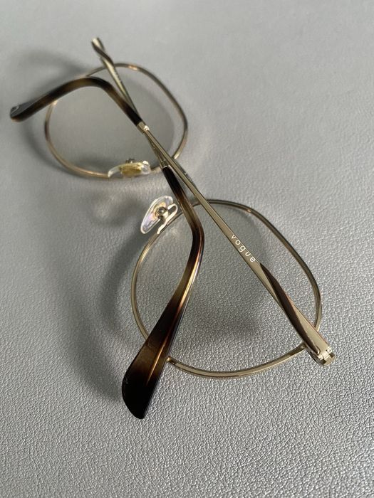 Oprawki damskie Vogue złote