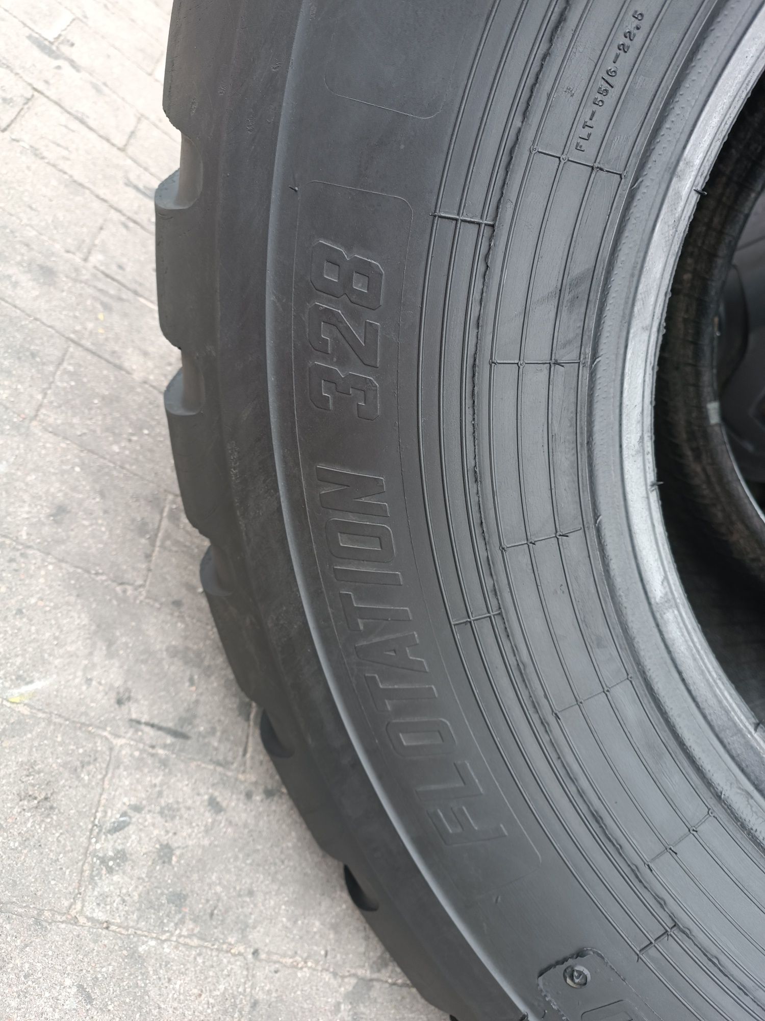550/60-22.5 Alliance Flotation 328 550/60R22.5