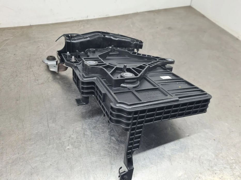 Base / caixa da bateria DACIA Sandero III