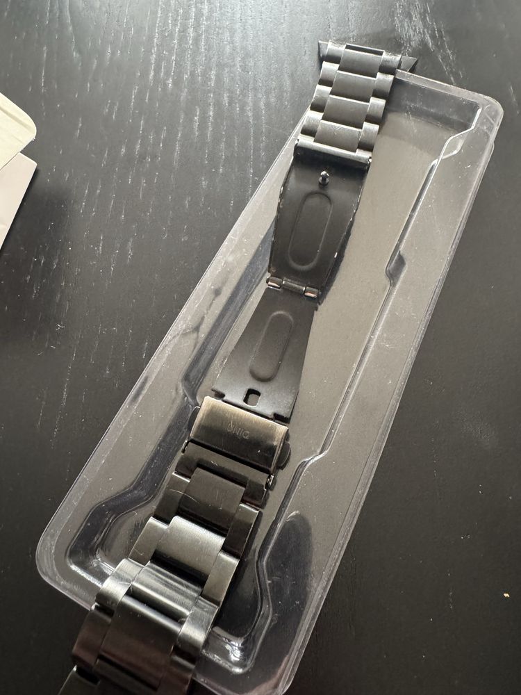 Bransoleta UNIQ dla Apple Watch Ultra 1/2 - elegancka