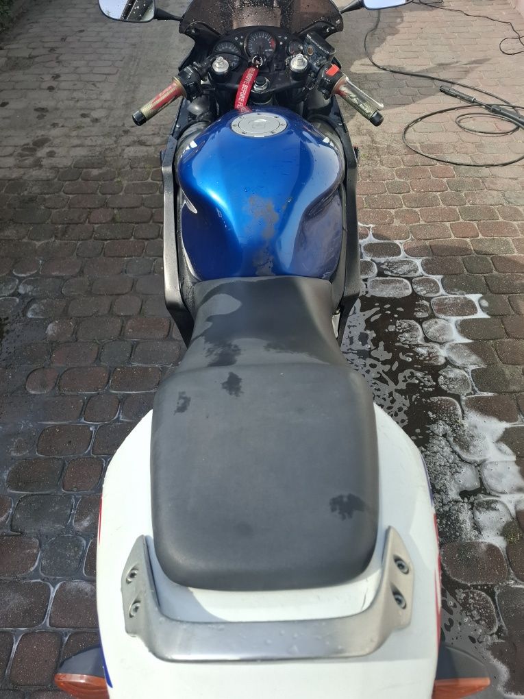 Honda cbr 600 f4