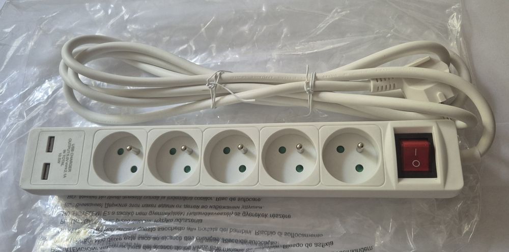 PODSŁUCH GSM LISTWA zasilająca na kartę
SIM z funkcją nagrywania 2 USB