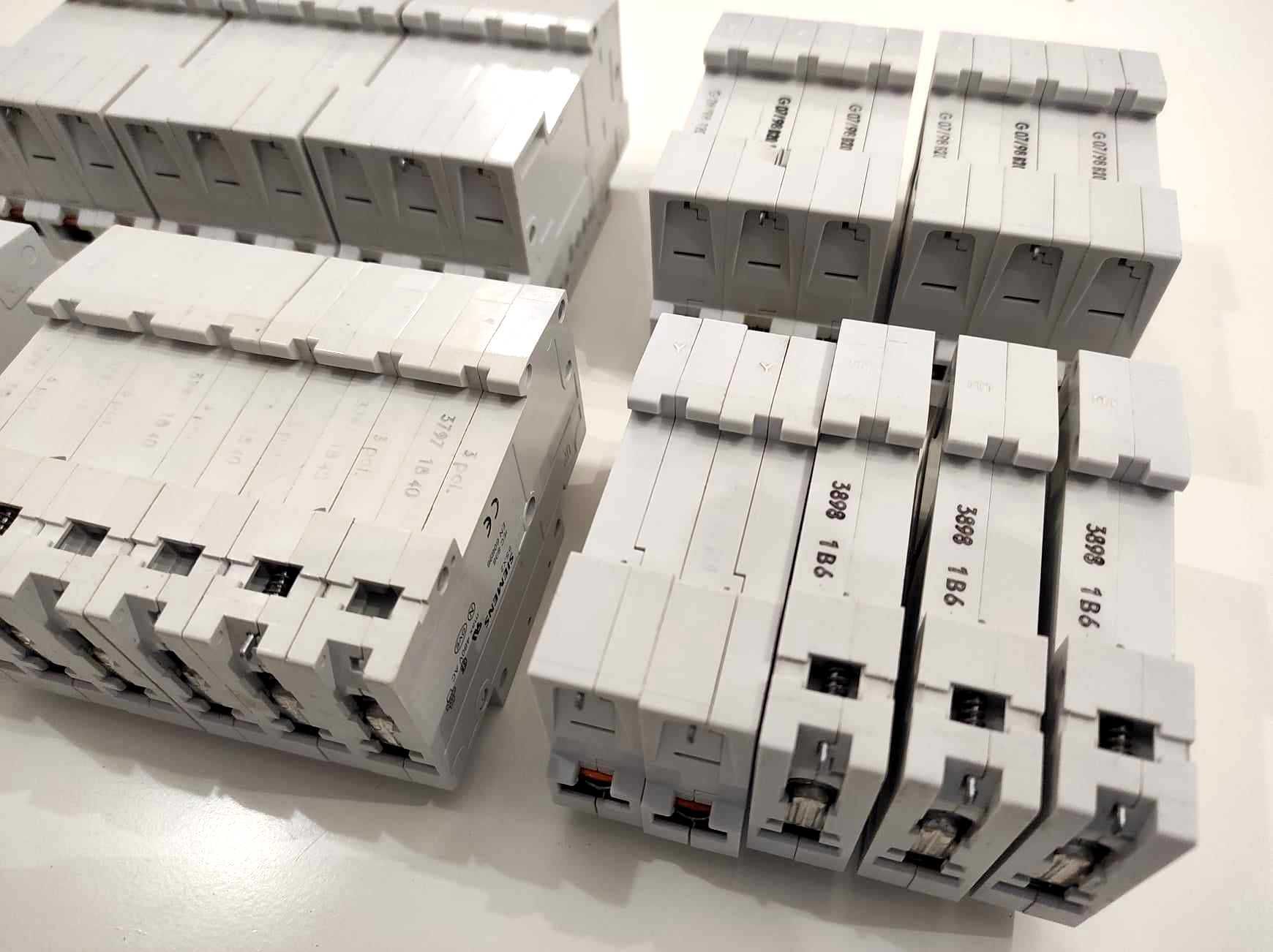 Wyłączniki nadprądowe SIEMENS, 10 szt.