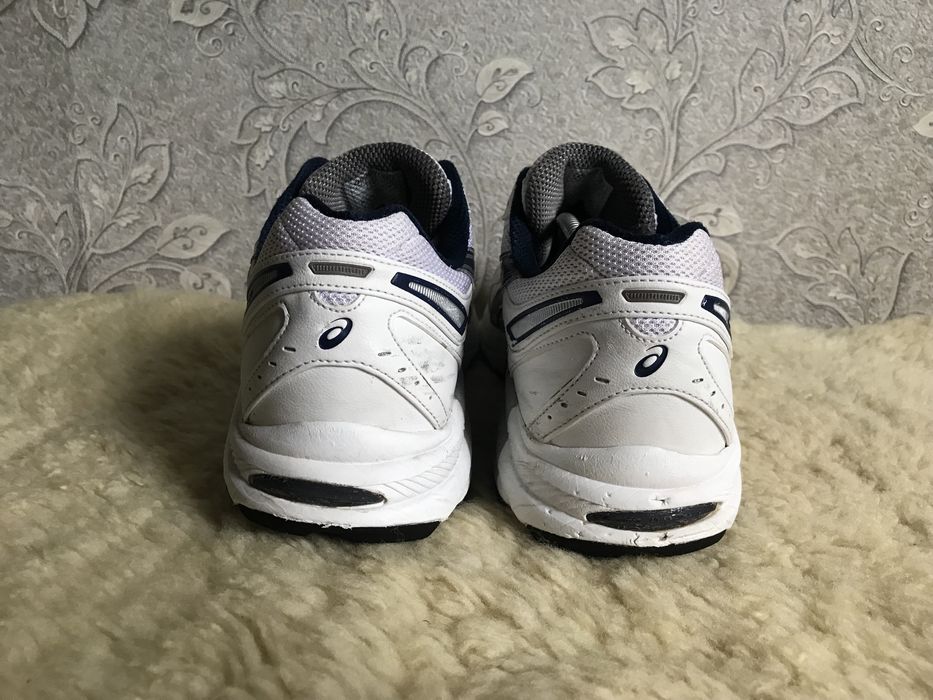 Оригінал, демісезонні кросівки Asics Gel 1140 44,5 44 43,5 43 28,25 28