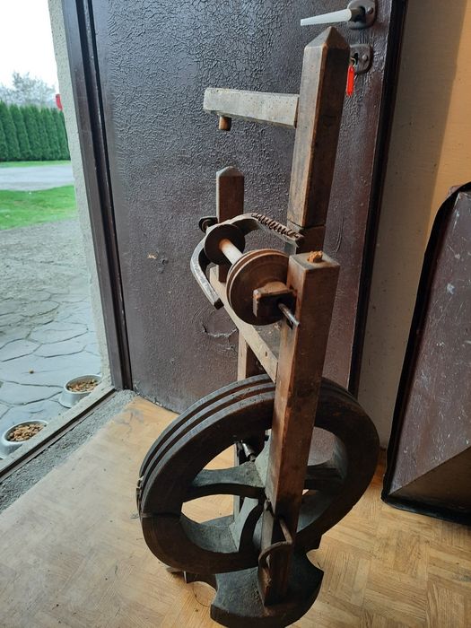 Wrzeciona i kołowrotki do przedzenia wełny 2 sztuki