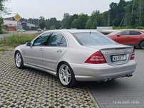 Mercedes-Benz Klasa C Youngtimer o jakim marzyłeś! Sinik 5.4 V8 o mocy 370KM