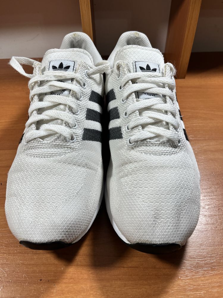 Кросівки  adidas la trainer