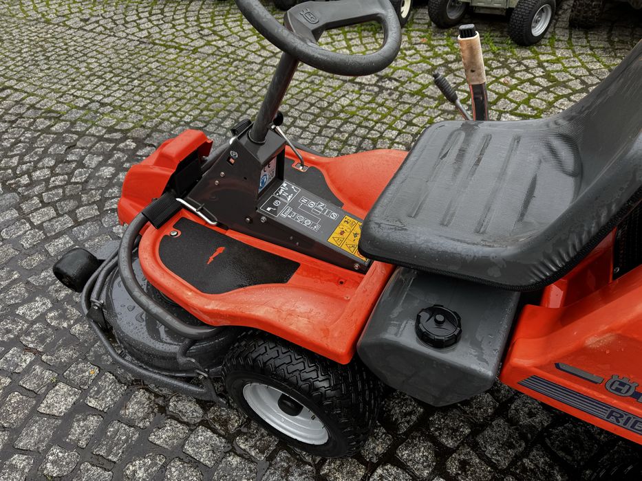 Traktorek Husqvarna Rider 13. Silnik 13,0 hp z pompa oleju hydrostat