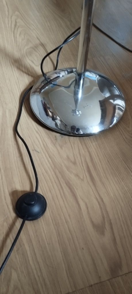 Lampa stojąca srebrna