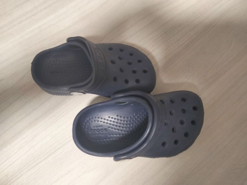 Crocs детские сандали шлепанцы шлепки