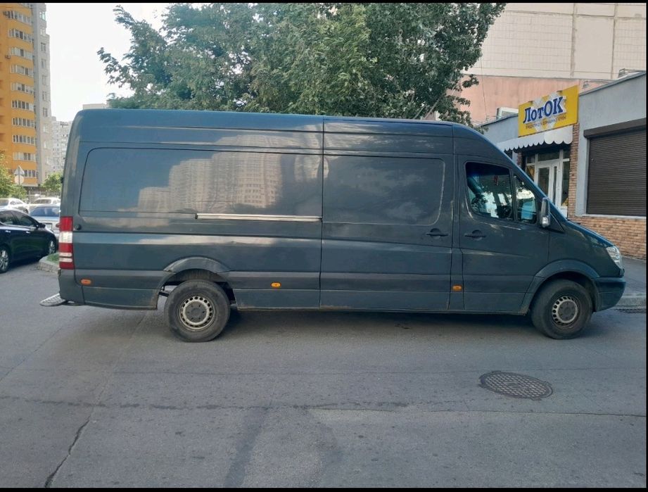 Вантажні перевезення перевозки мебели таксі доставка грузоперевозки 5т