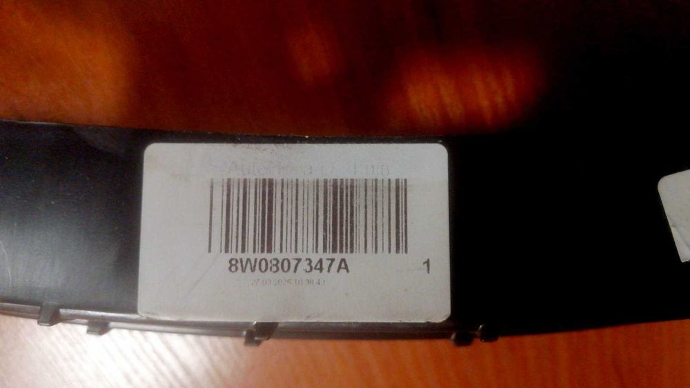 Кріплення вихлопної труби ліве рест. - AUDI A4 (B9) 2019 (8W0807347A)