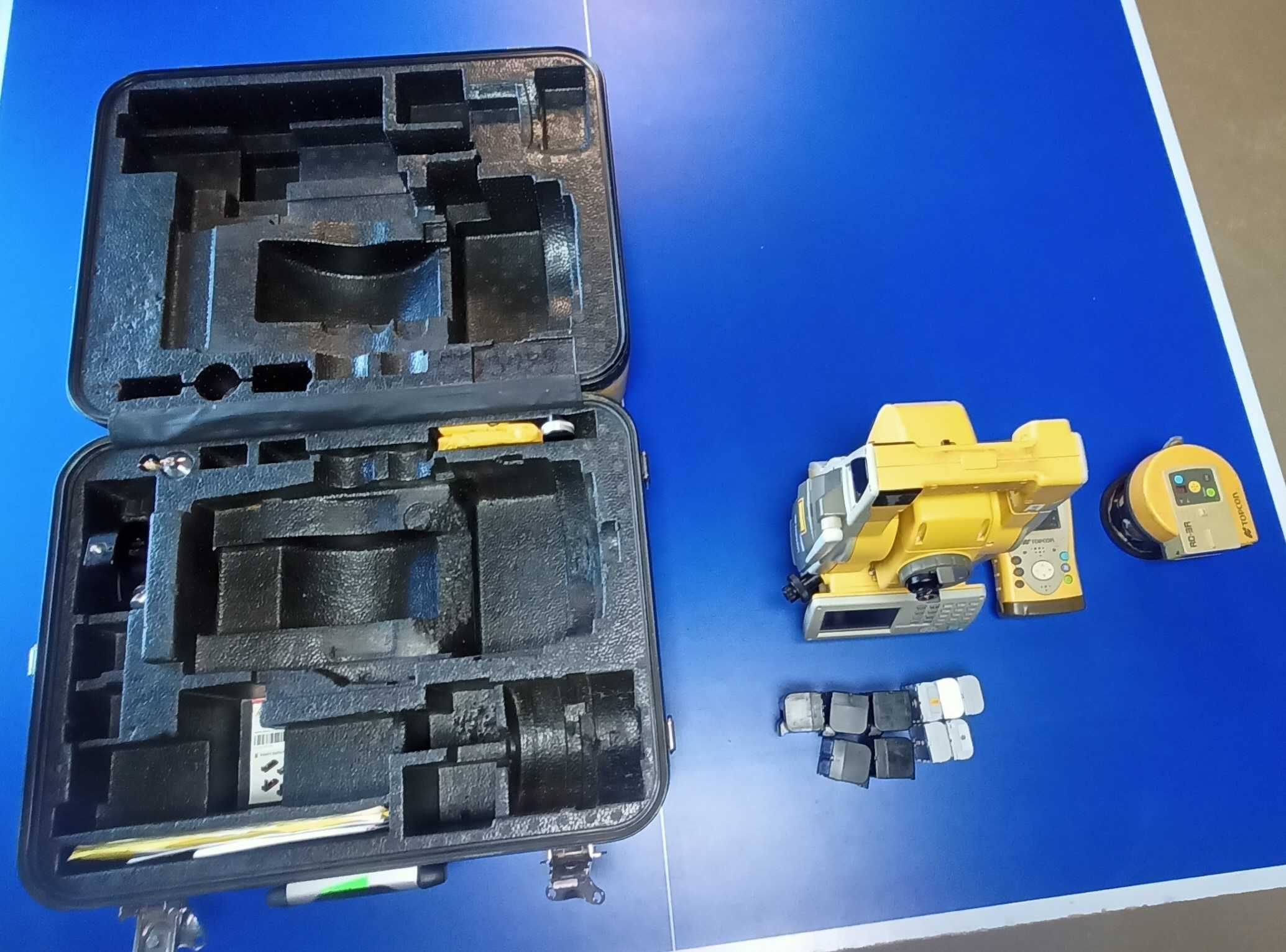 Tachimetr robotyczny Topcon GPT9005A
