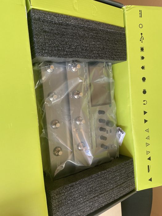 Новий гітарний процесор MOOER GE300