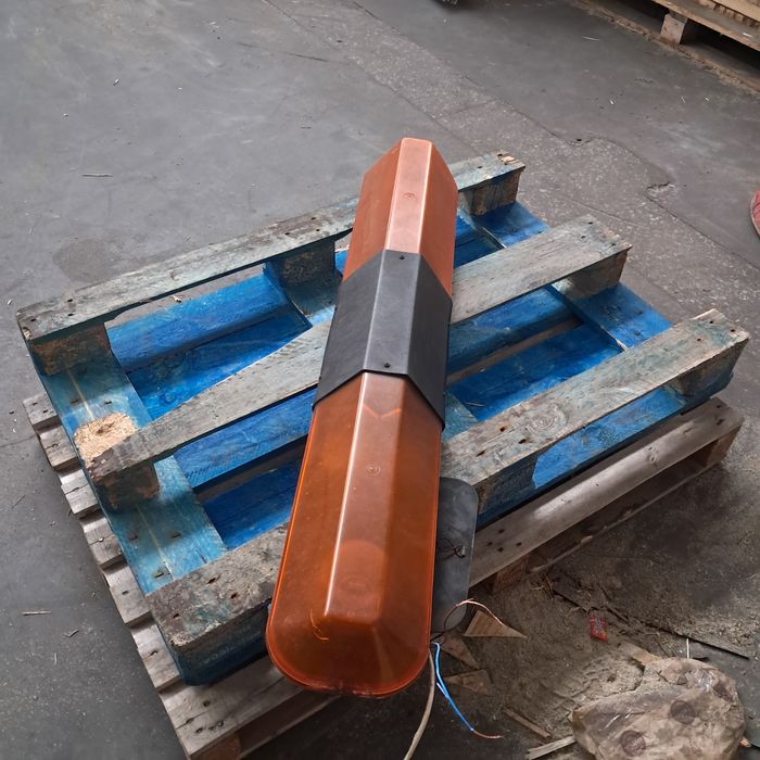 Kogut ostrzegawczy halogen