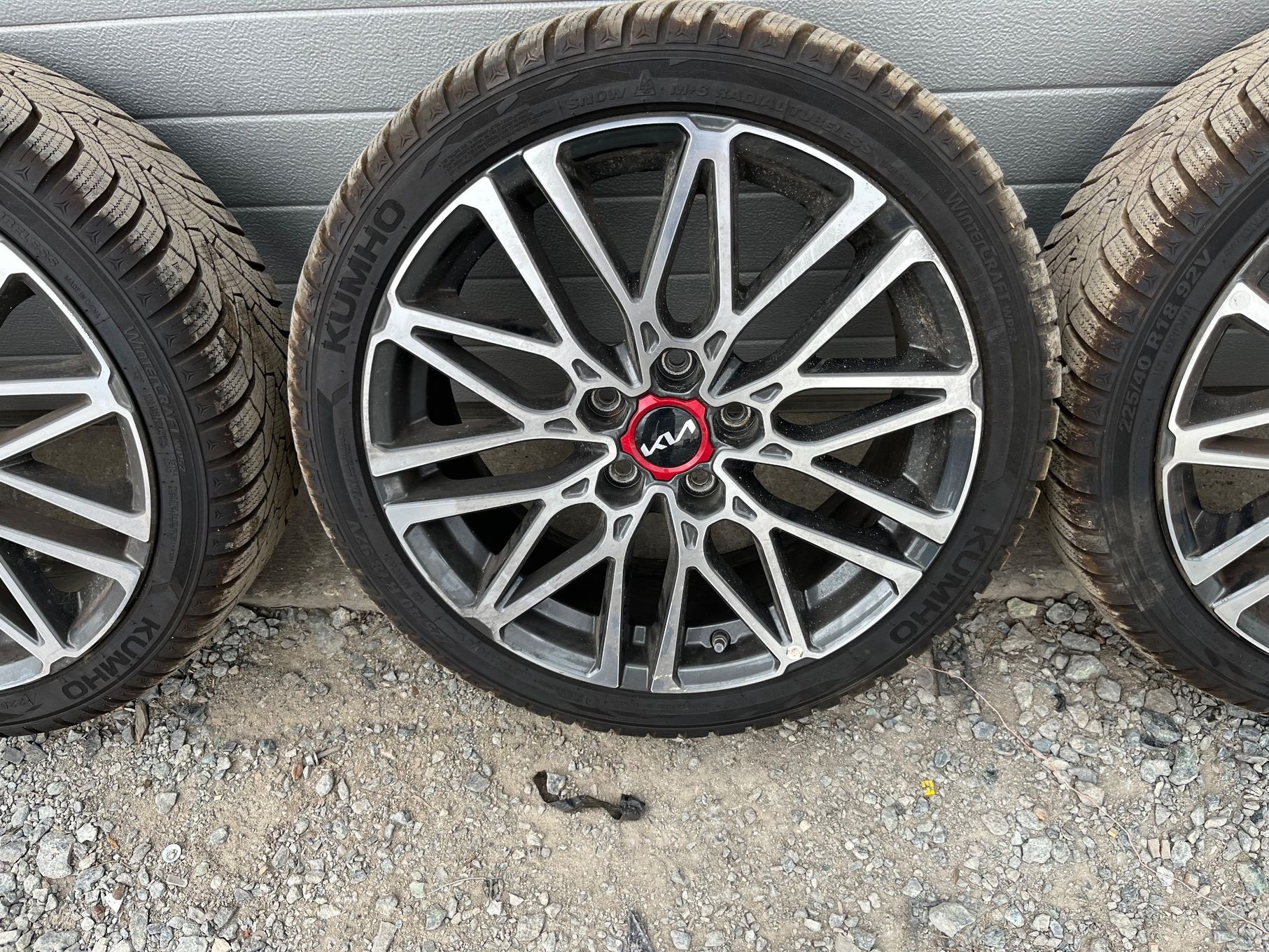 Koła felgi aluminiowe opony zimowe Kia ProCeed III Lift 2022r GT
