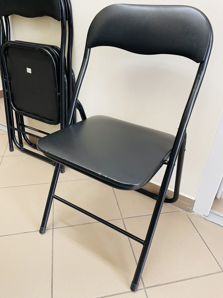 Krzesła składane czarne