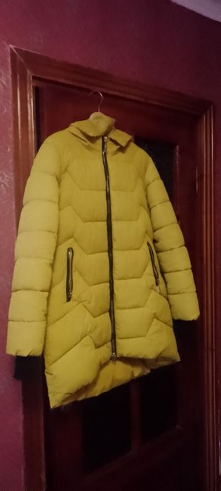 Зимня куртка  пуховик