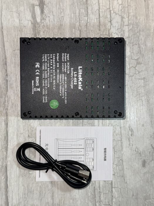 Зарядний пристрій LiitoKala Lii-402 для 18650/AA/AAA Li-Ion/LiFePO4