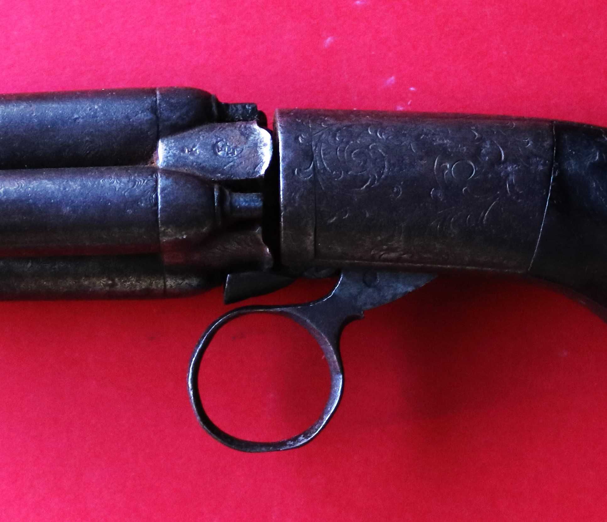 Revólver Pimenteiro (Pepperbox) 4 canos rotativos Liége raro