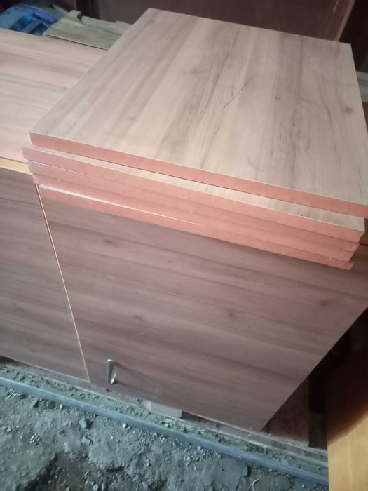 Кухонный навесной шкаф