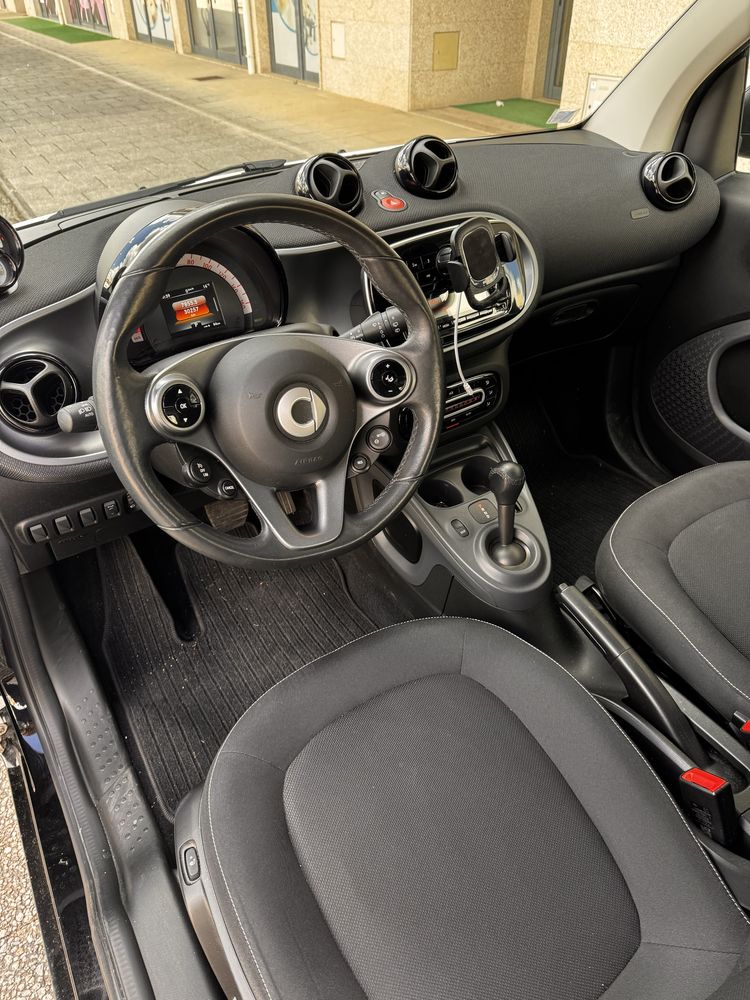 Smart fortwo eletrico, com garantia