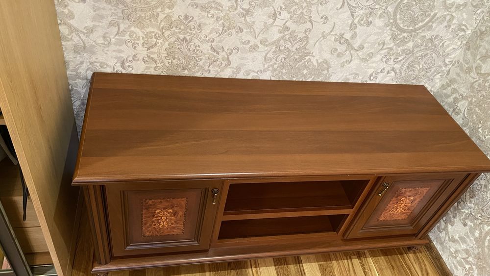 Тумба комод під телевізор