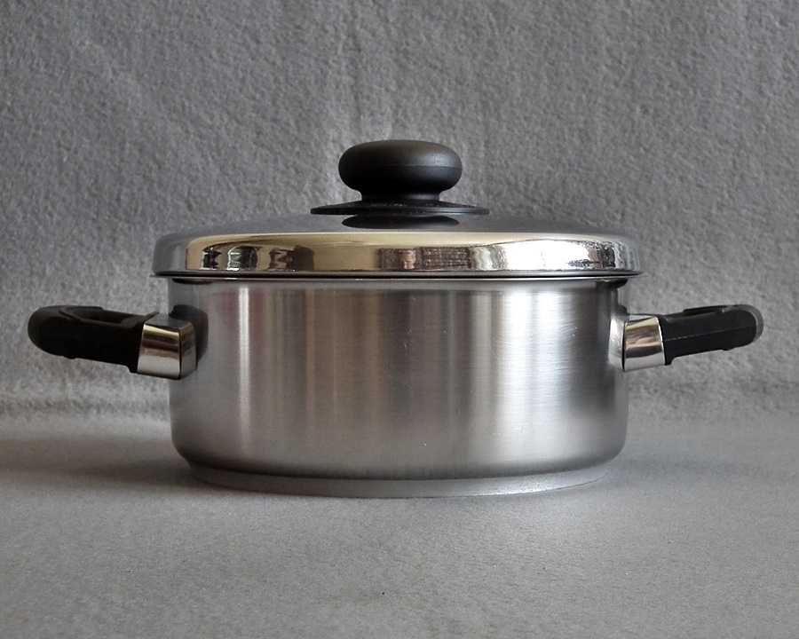 Niemiecki garnek FISSLER 20cm o pojemności 2,5l, z pokrywą