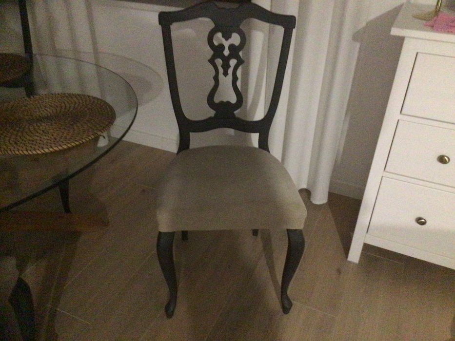 Krzesła do salonu lub jadalni