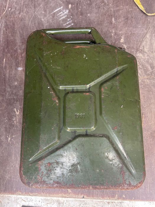 Kanister 20 l używany