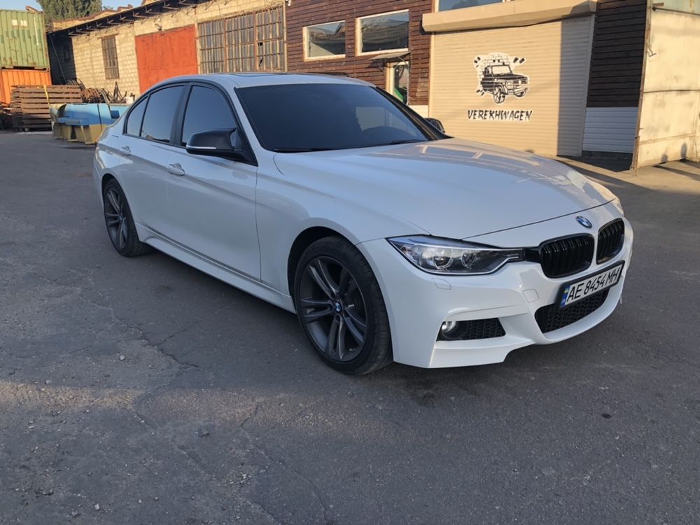 Накладки на пороги BMW 3 F30/F31 M-tech (М-пакет) ф30 порог