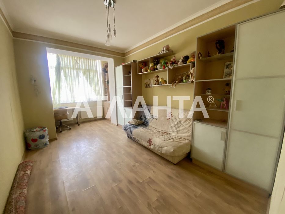 3 комн квартира с ремонтом Черемушки Хвойный пер Малиновского