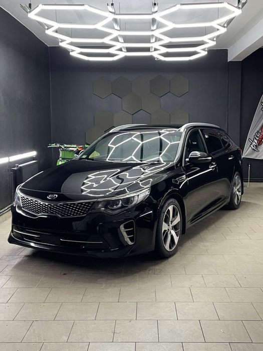 Kia Optima Sprzedaję swoją Kia Optima GT Sportwagon 2.0 T-GDI 245 KM, automat.