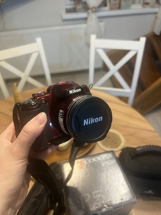Aparat Nikon Coolpix P520 + statyw