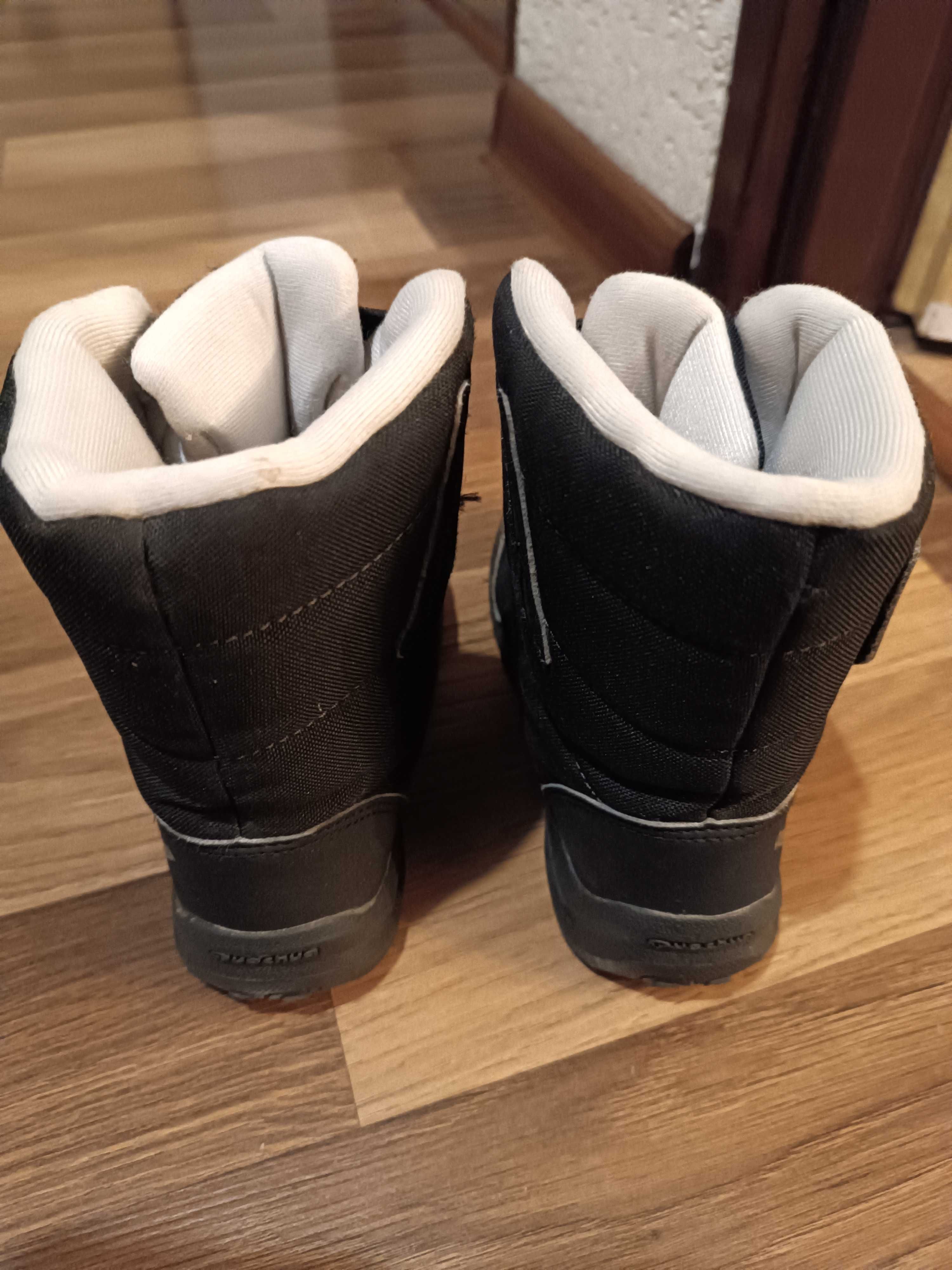 Buty zimowe dziecięce ocieplane kozaki decathlon czarne rozmiar 30