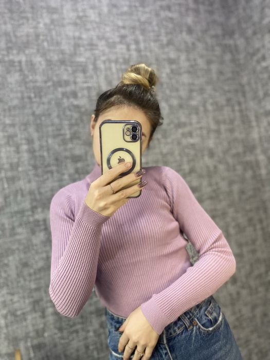 Гольф жіночий (светр)