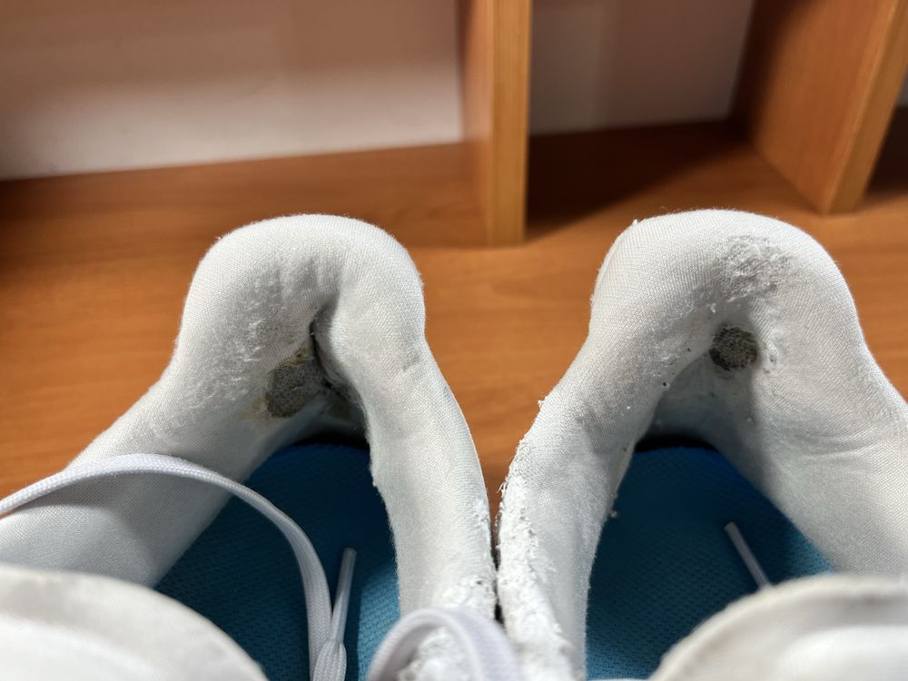 Кросівки Adidas response 44,5