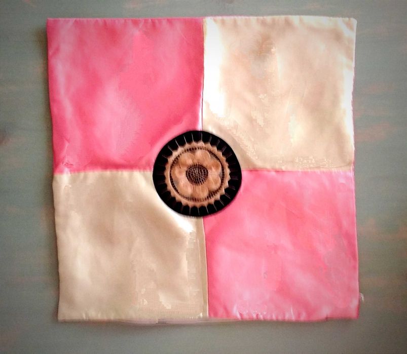 Нарядные наволочки на диванные подушки