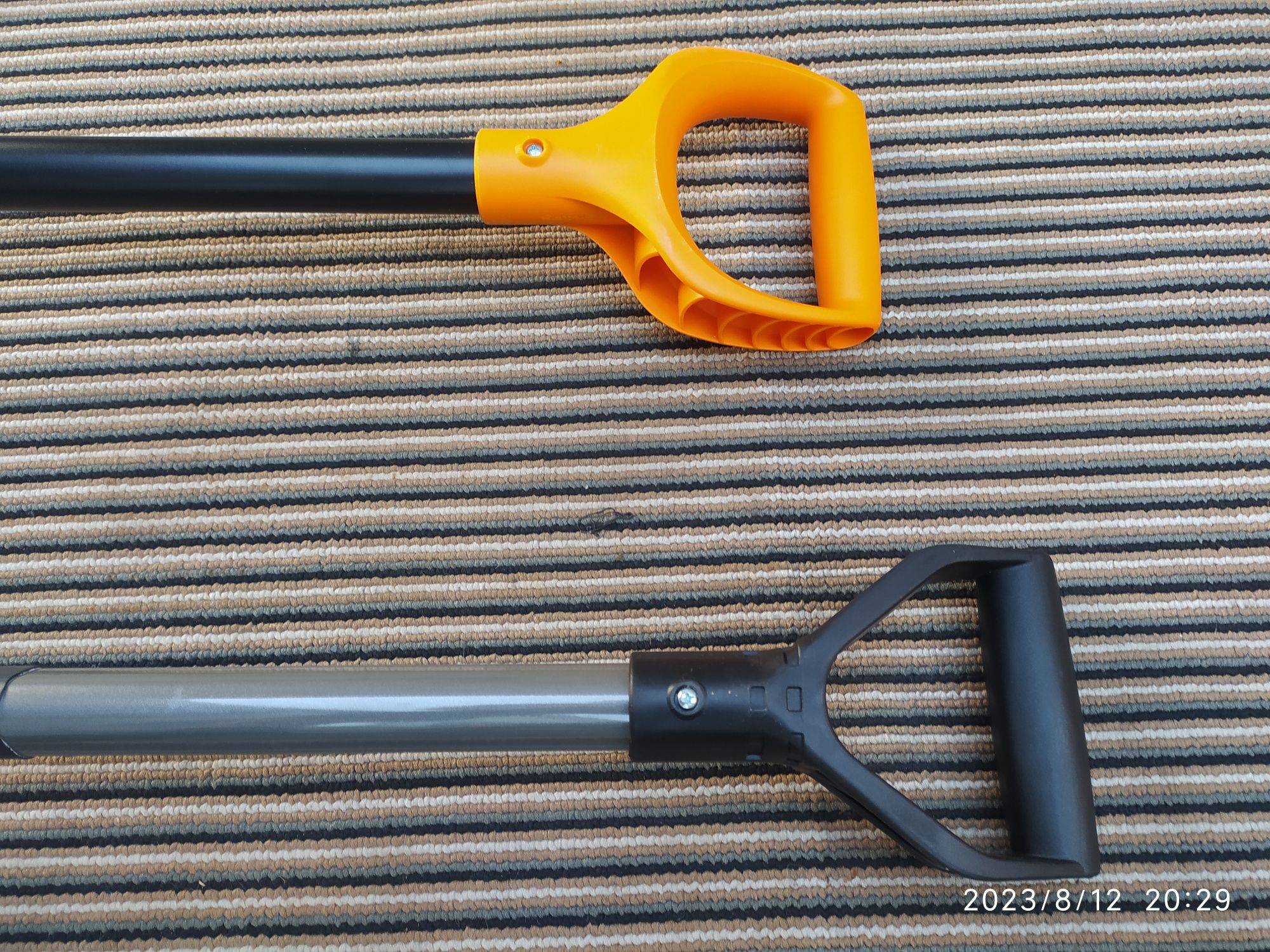 Продам лопати Fiskars