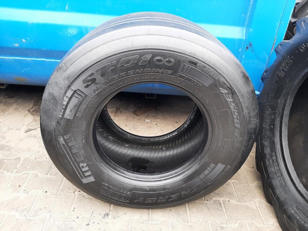 Opona używana ciężarowa 435/50R19.5 PIRELLI ST01; 800zł C2529