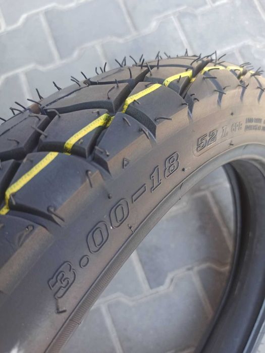 Шина 3.00-18 з камерою Тайвань на мотоцикл Минск/Іж 6 PR фірми SC-TYRE