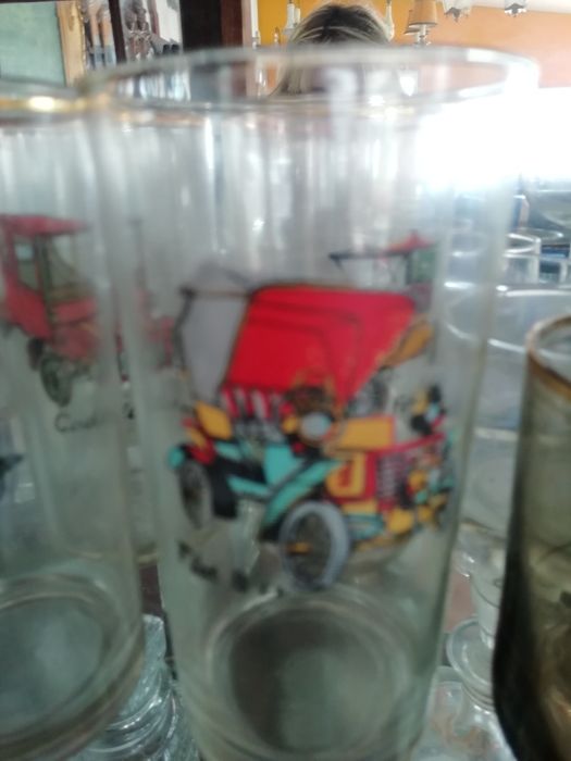 4 Copos antigos com calhanbeque