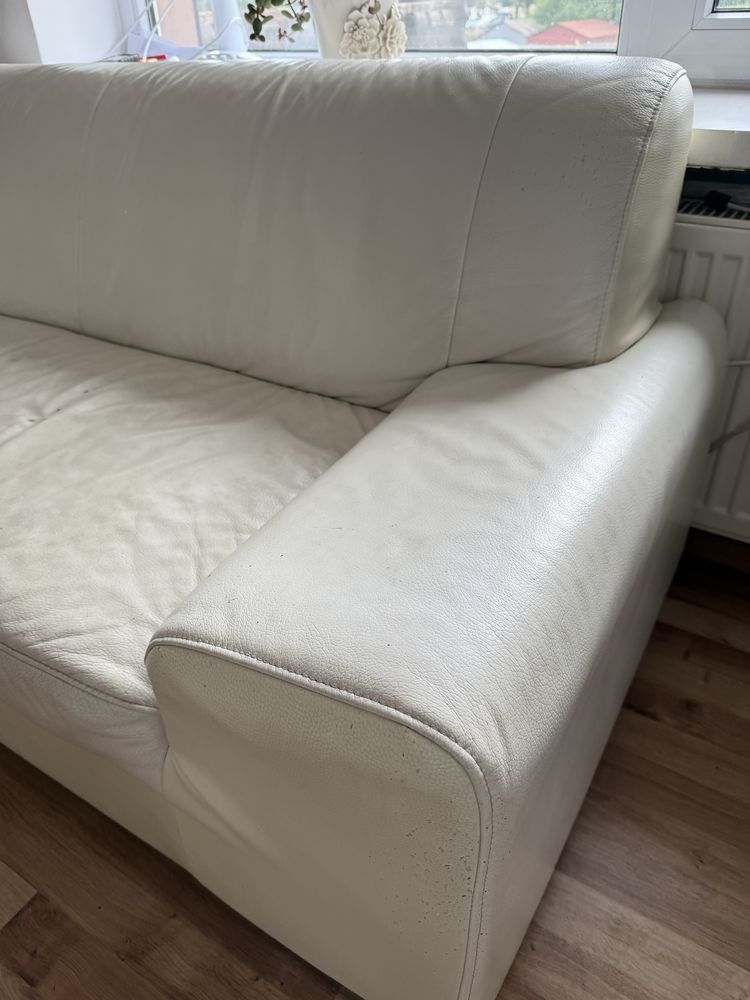 Uzywany naroznik bez funkcji spania 250x150 cm sofa skorzana.