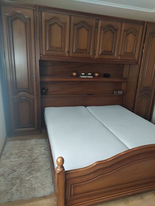 Sprzedam sypialnie dębową