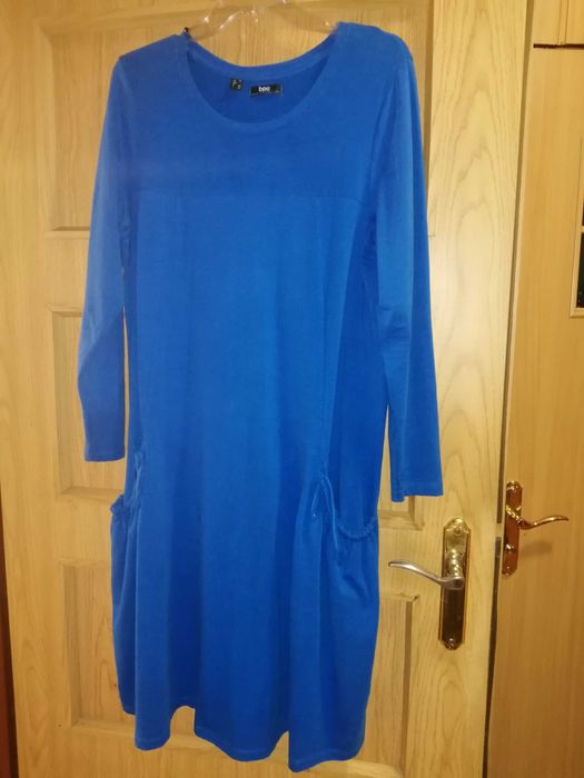 szafirowa sukienka 46-48