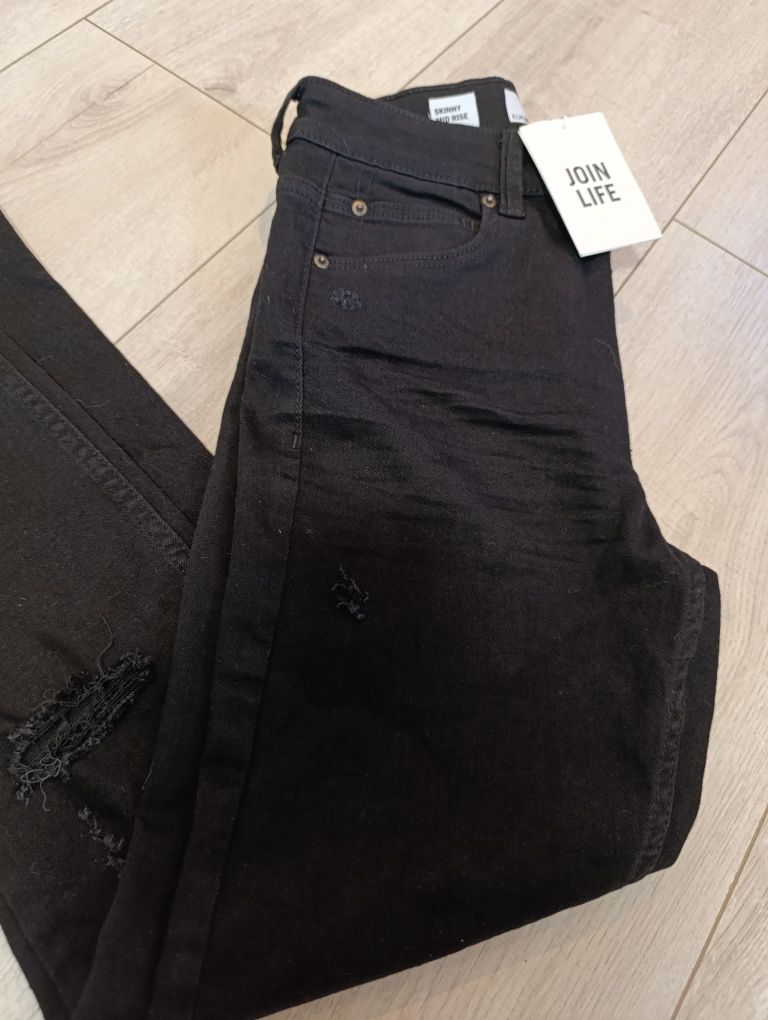 Nowe spodnie rurki czarne 38