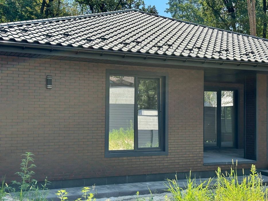 Одноповерховий будинок 160 м2 на 7 сотках, лісова Буча. Без комісії